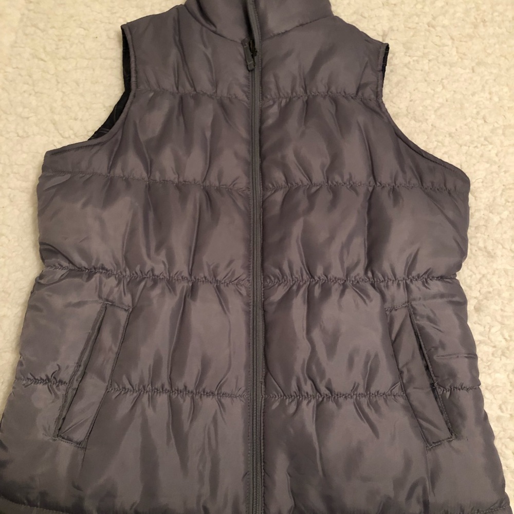 Reversible vest